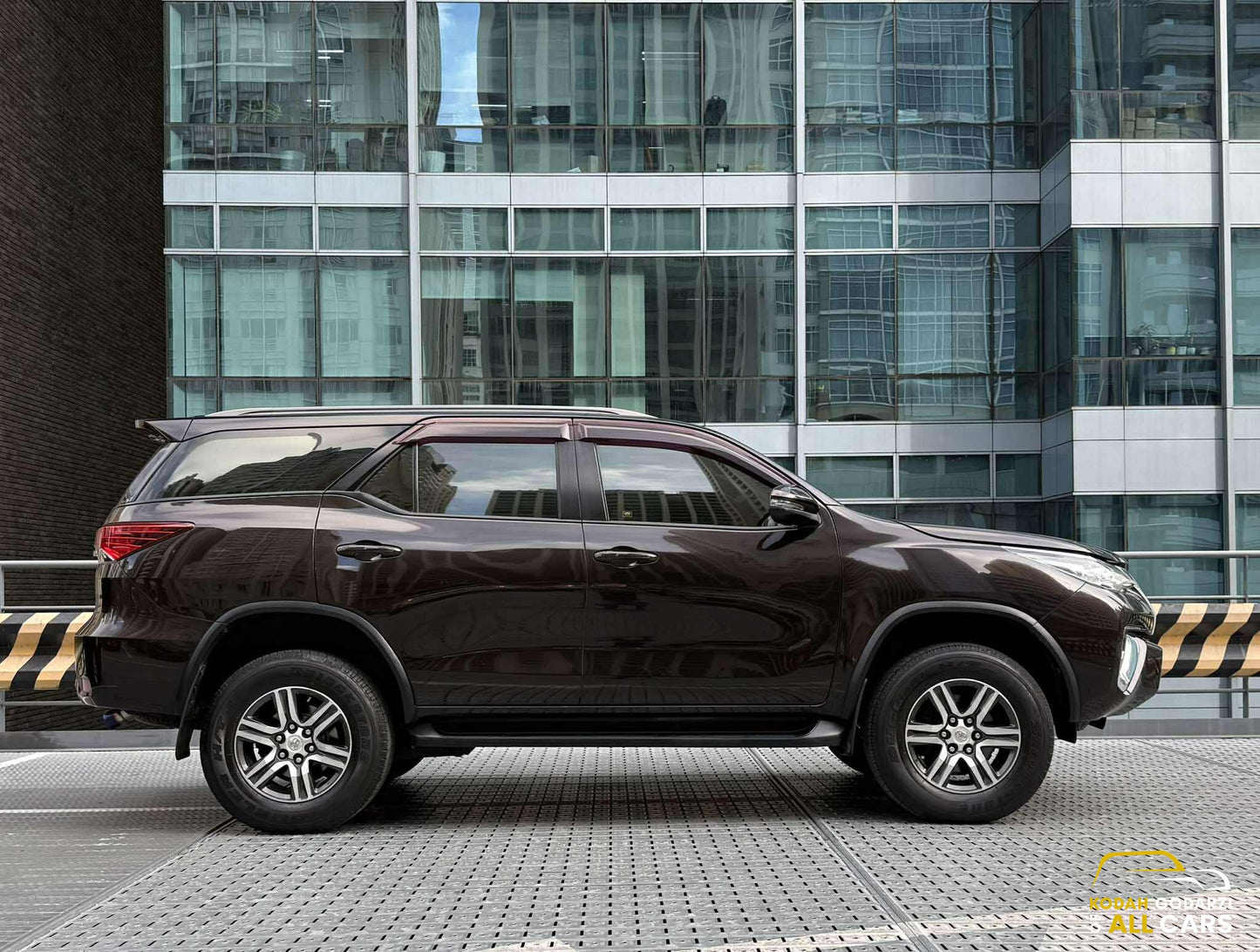 2018 Toyota Fortuner 4x2 2.4G, Automatic, Diesel