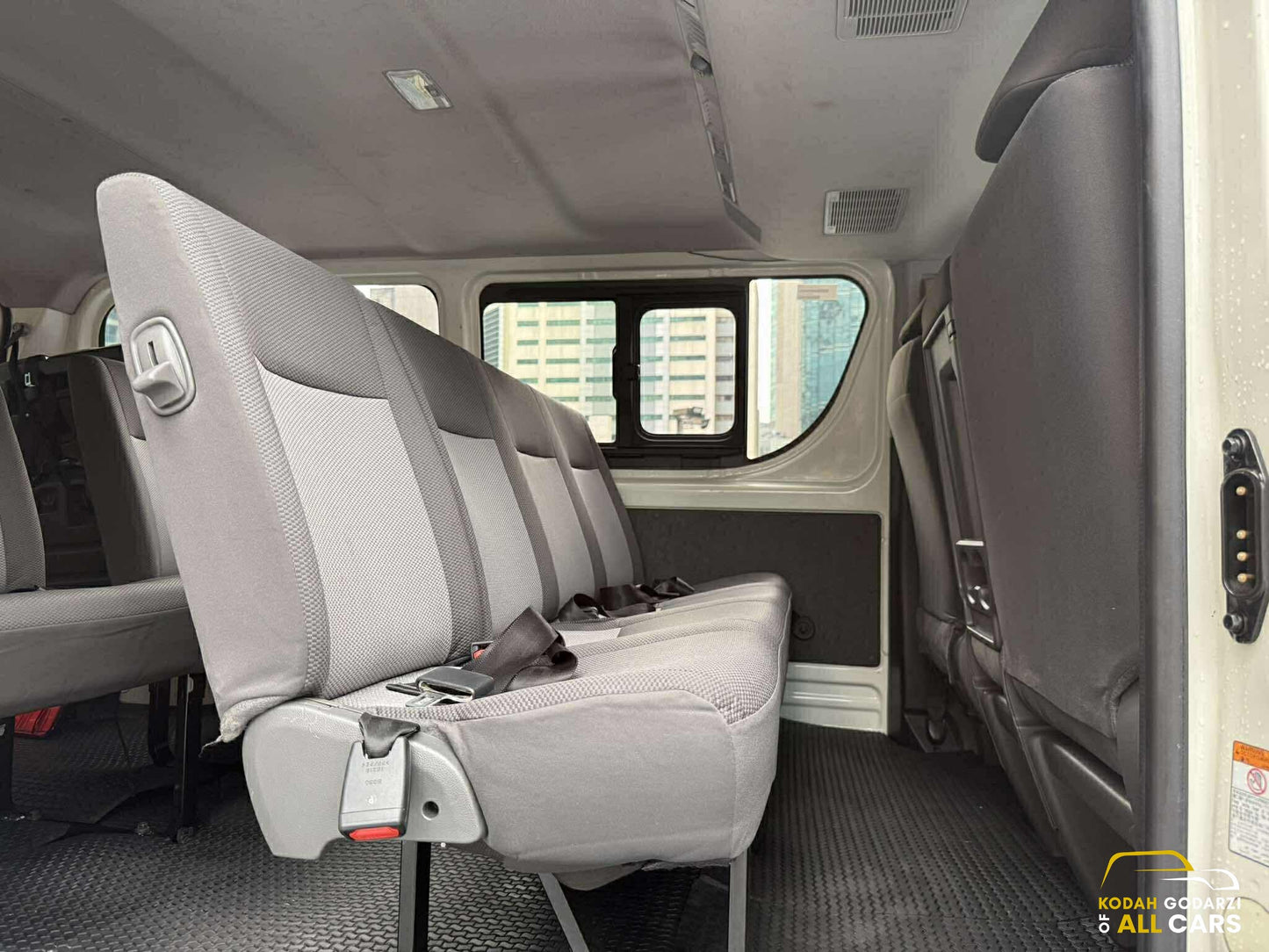 2019 Toyota HiAce Commuter Deluxe 2.8, Manual, Diesel