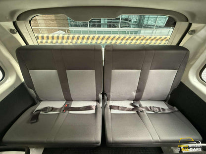 2019 Toyota HiAce Commuter Deluxe 2.8, Manual, Diesel