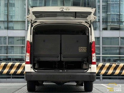 2019 Toyota HiAce Commuter Deluxe 2.8, Manual, Diesel