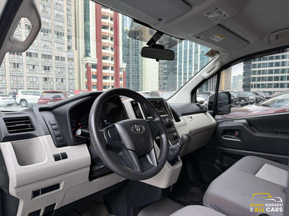 2019 Toyota HiAce Commuter Deluxe 2.8, Manual, Diesel