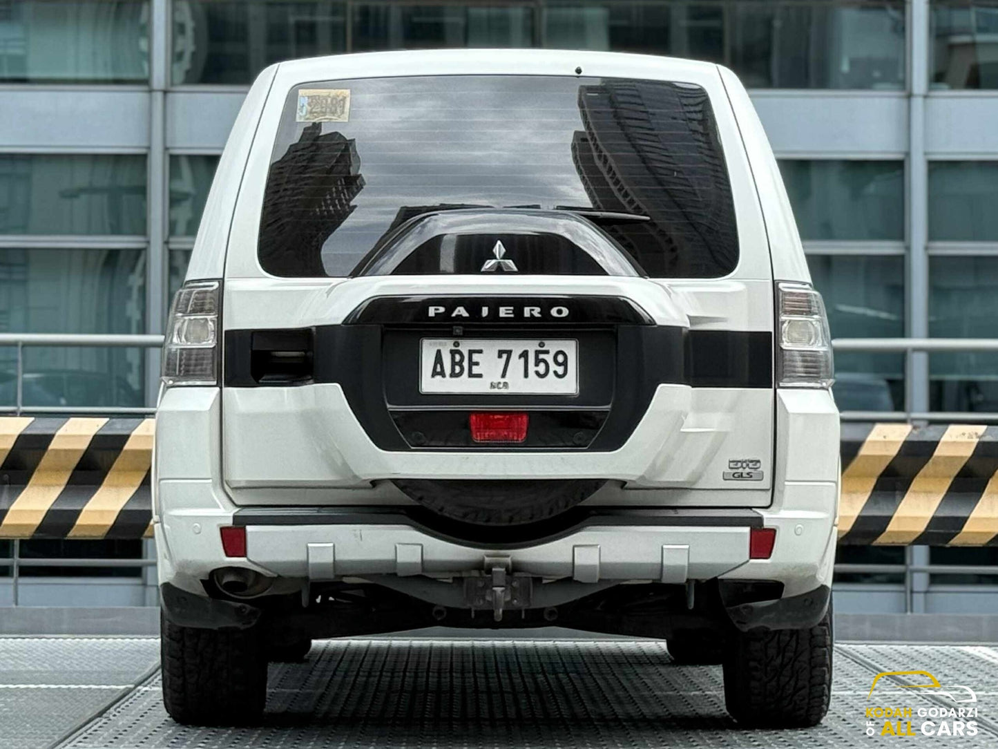 2015 Mitsubishi Pajero 3.2 GLS 4x4, Automatic, Diesel