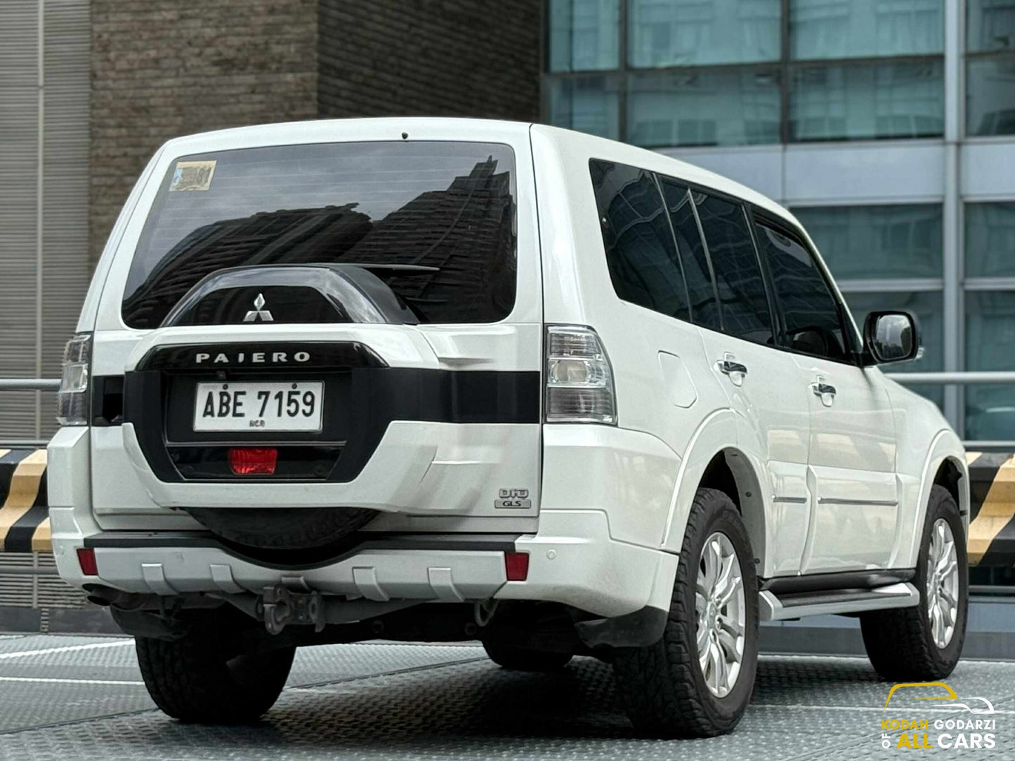 2015 Mitsubishi Pajero 3.2 GLS 4x4, Automatic, Diesel