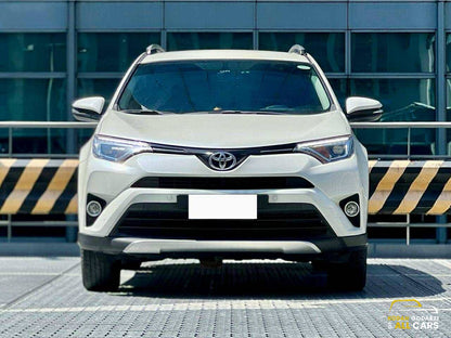 2018 Toyota Rav4 2.5 Premium, Automatic, Gas