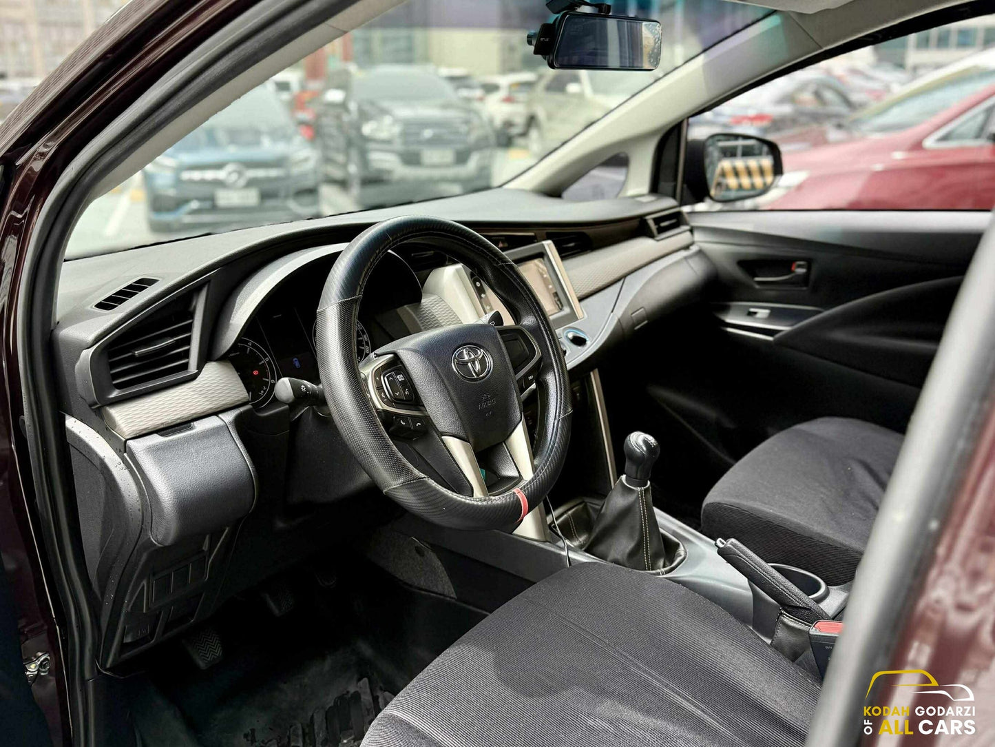 2022 Toyota Innova 2.8 E, Manual, Diesel