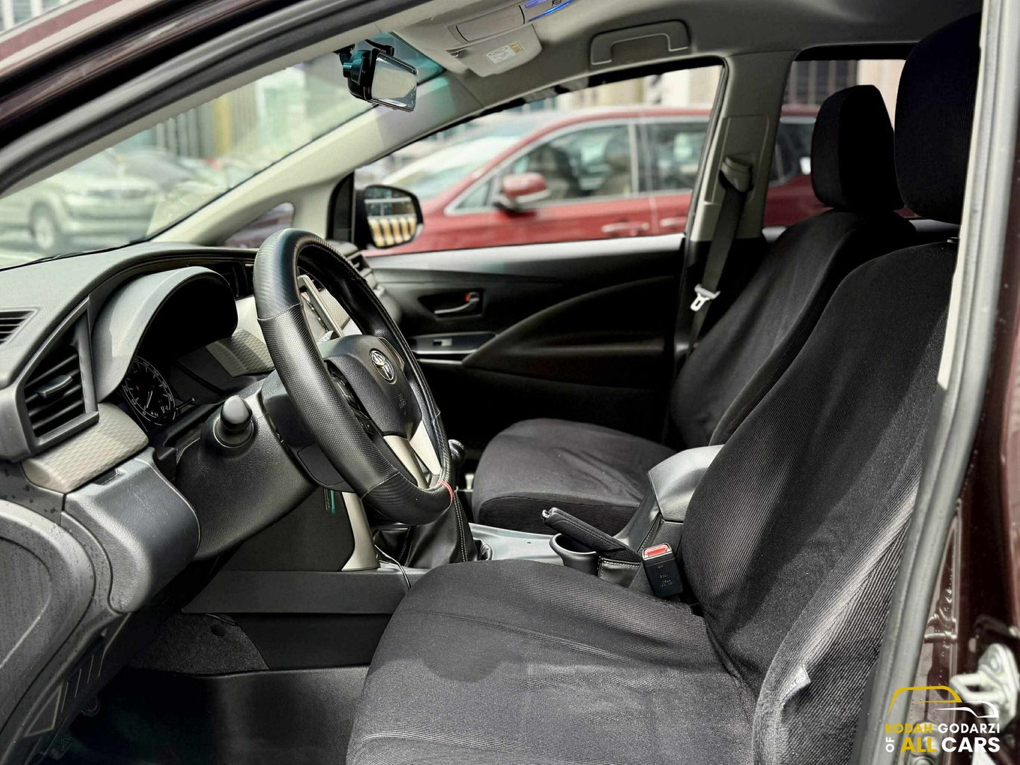 2022 Toyota Innova 2.8 E, Manual, Diesel