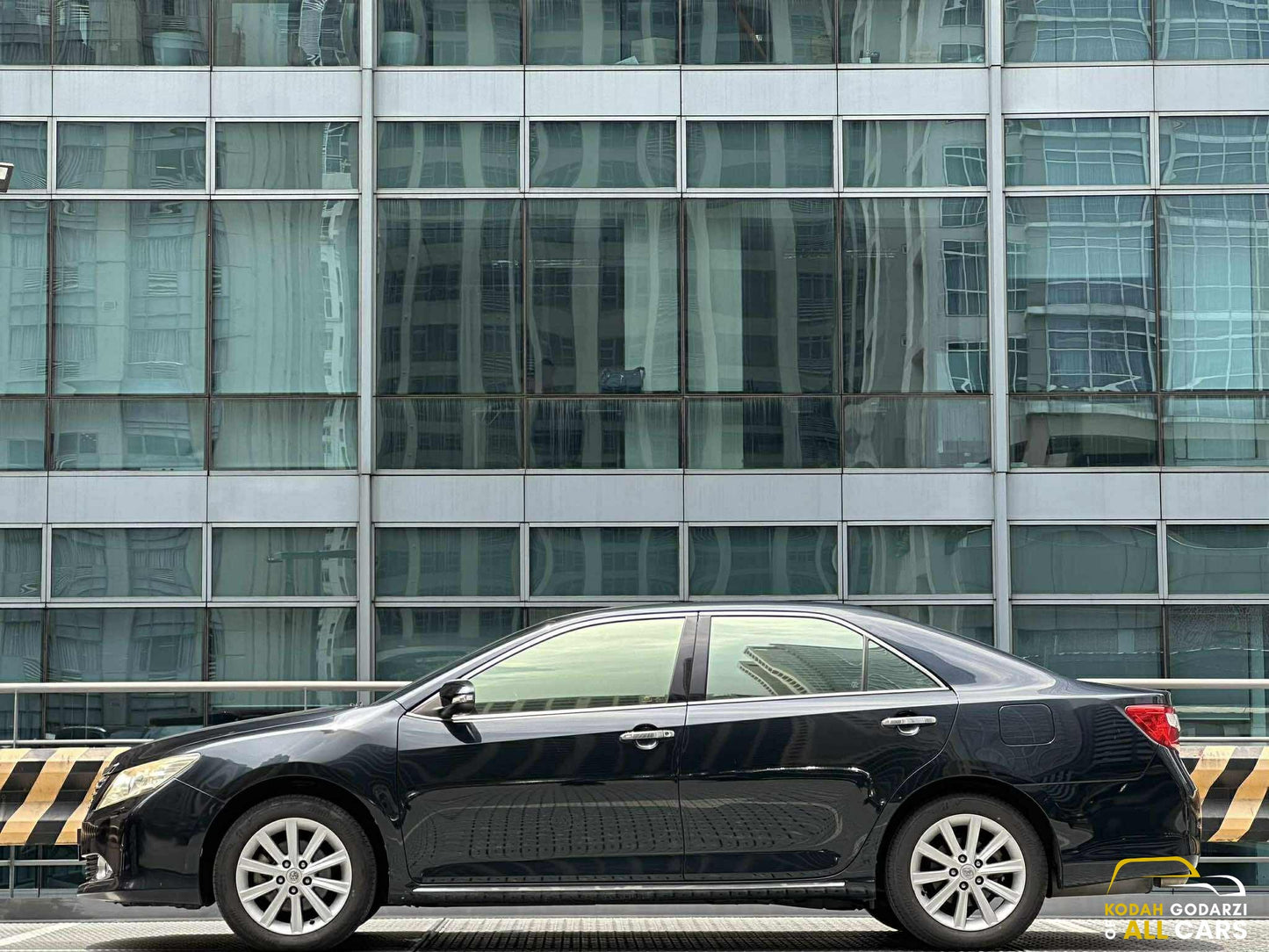 2013 Toyota Camry 3.5Q, Automatic, Gas