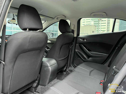 2018 Mazda 3 Hatchback 1.5 V, Automatic, Gas