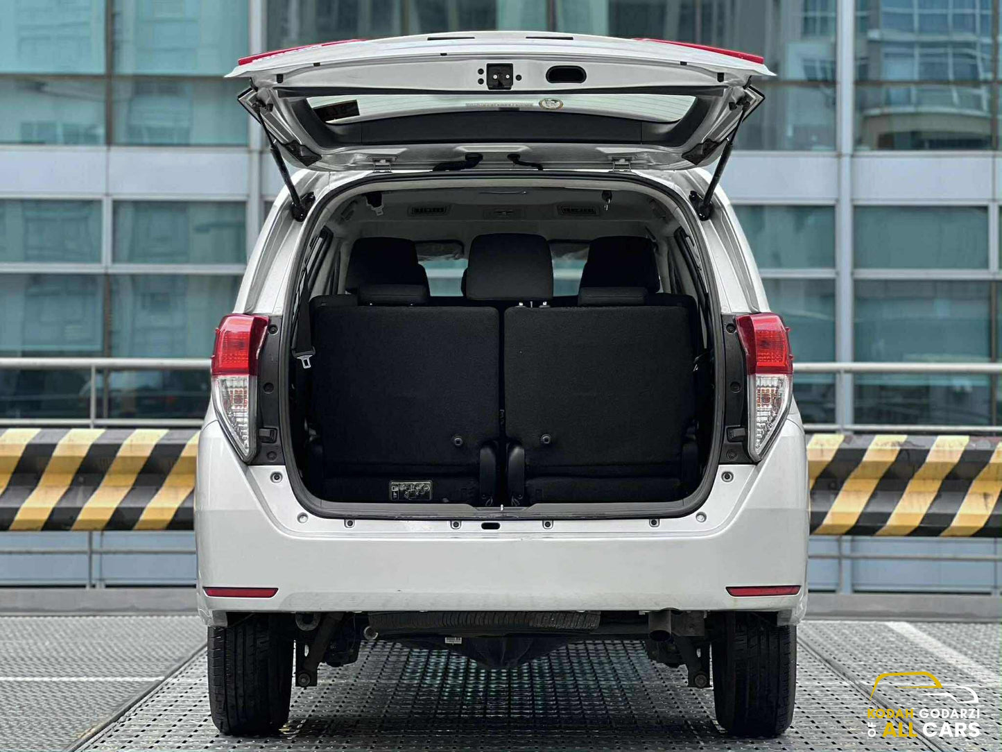 2018 Toyota Innova 2.8 J, Manual, Diesel