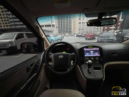 2015 Hyundai Grand Starex 2.5 Gold CRDi, Automatic, Diesel
