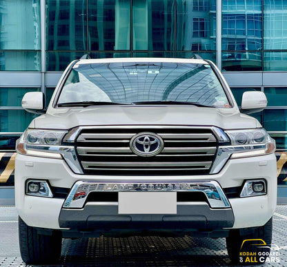 2017 Toyota Land Cruiser LC200 V8, Automatic, Diesel