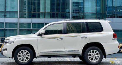 2017 Toyota Land Cruiser LC200 V8, Automatic, Diesel