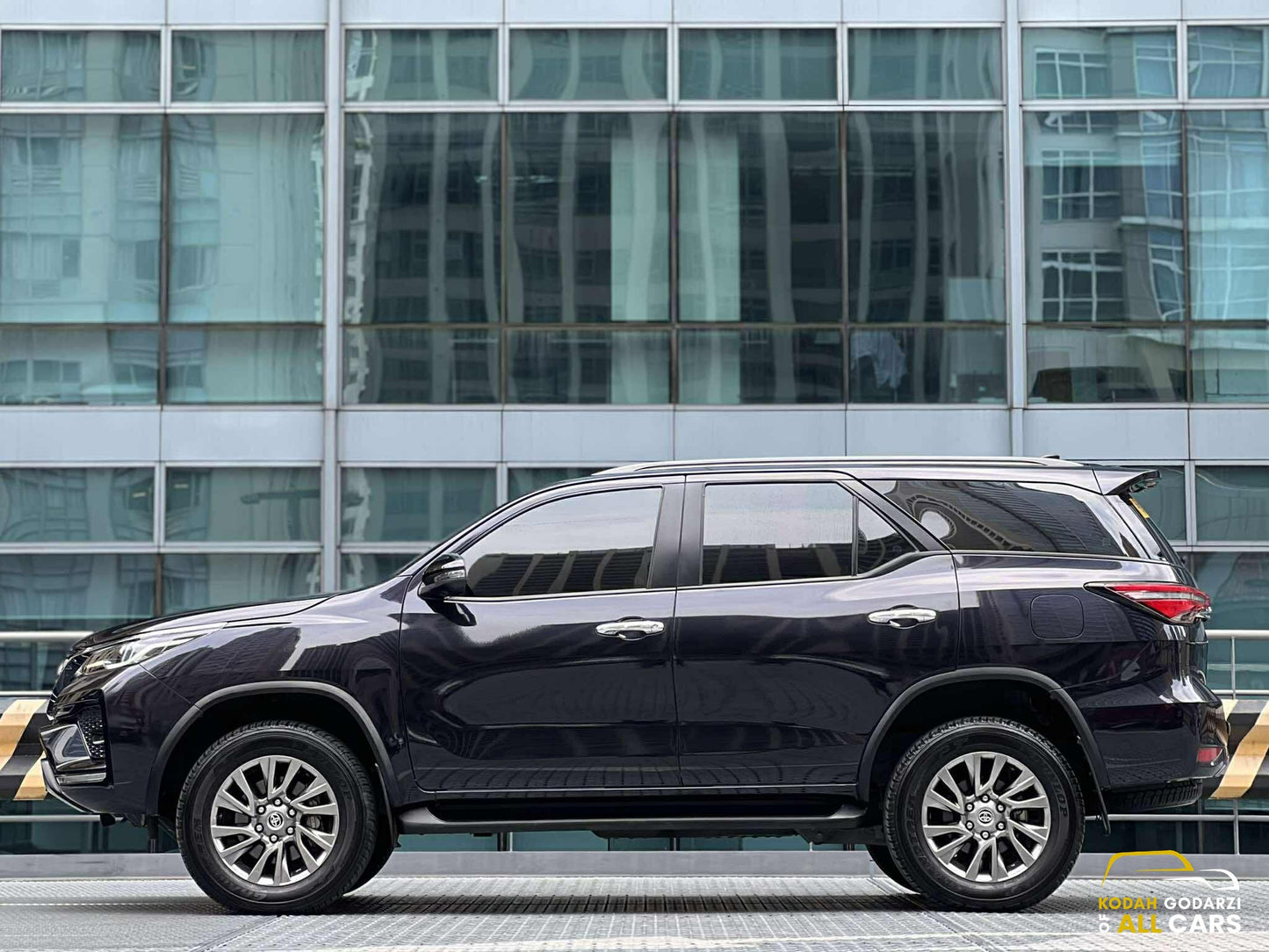 2023 Toyota Fortuner 2.4 V 4x2, Automatic, Diesel