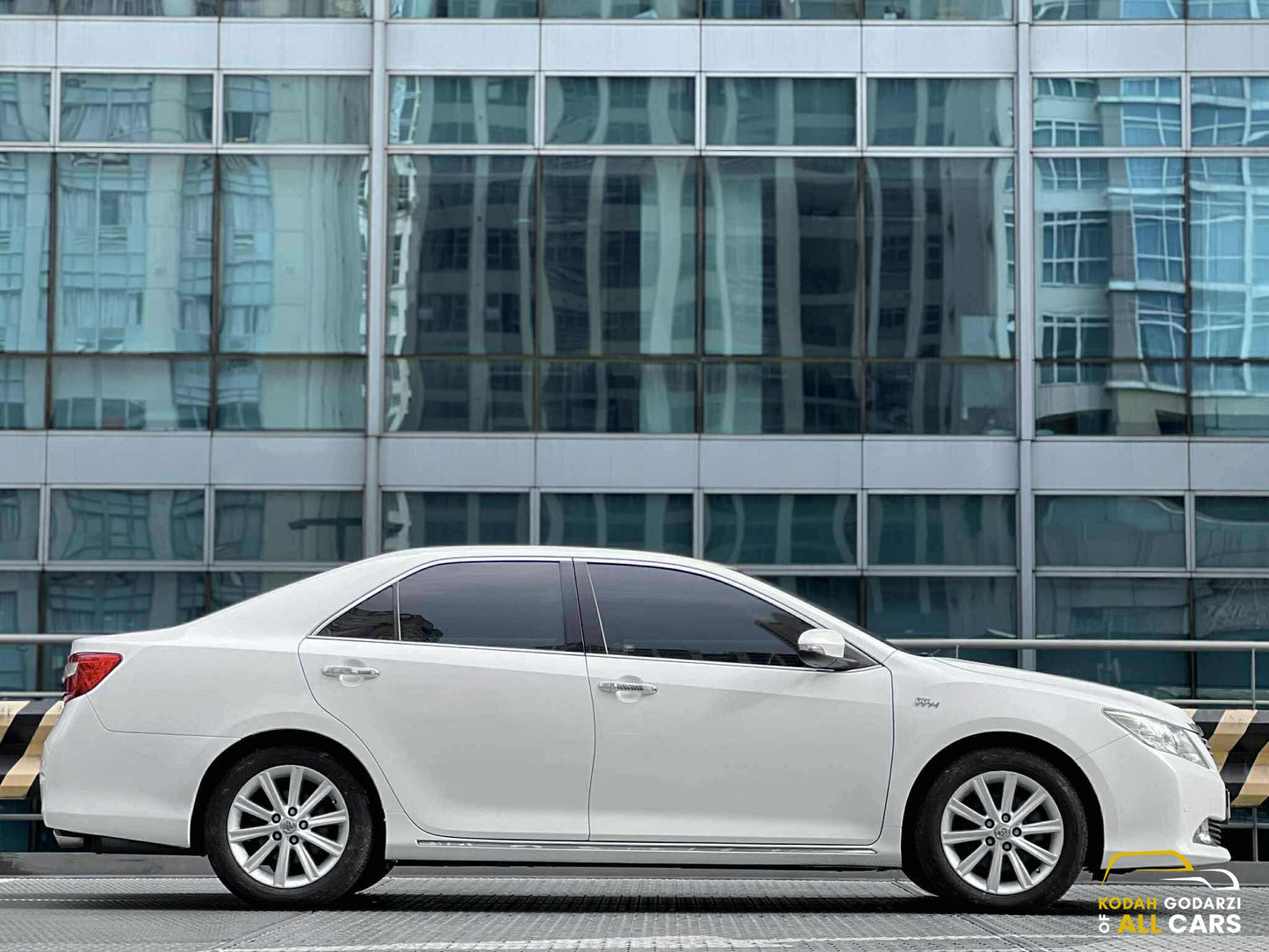2013 Toyota Camry 2.5 V, Automatic, Gas
