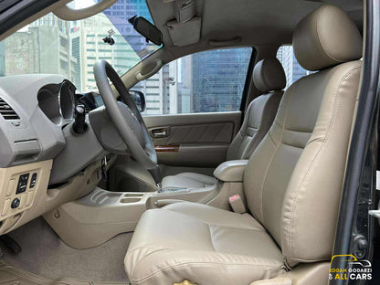 2009 Toyota Fortuner 2.7 G, Automatic, Gas