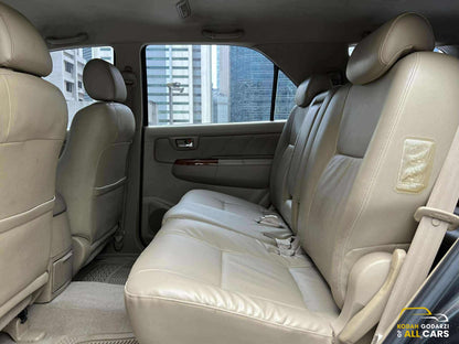 2009 Toyota Fortuner 2.7 G, Automatic, Gas