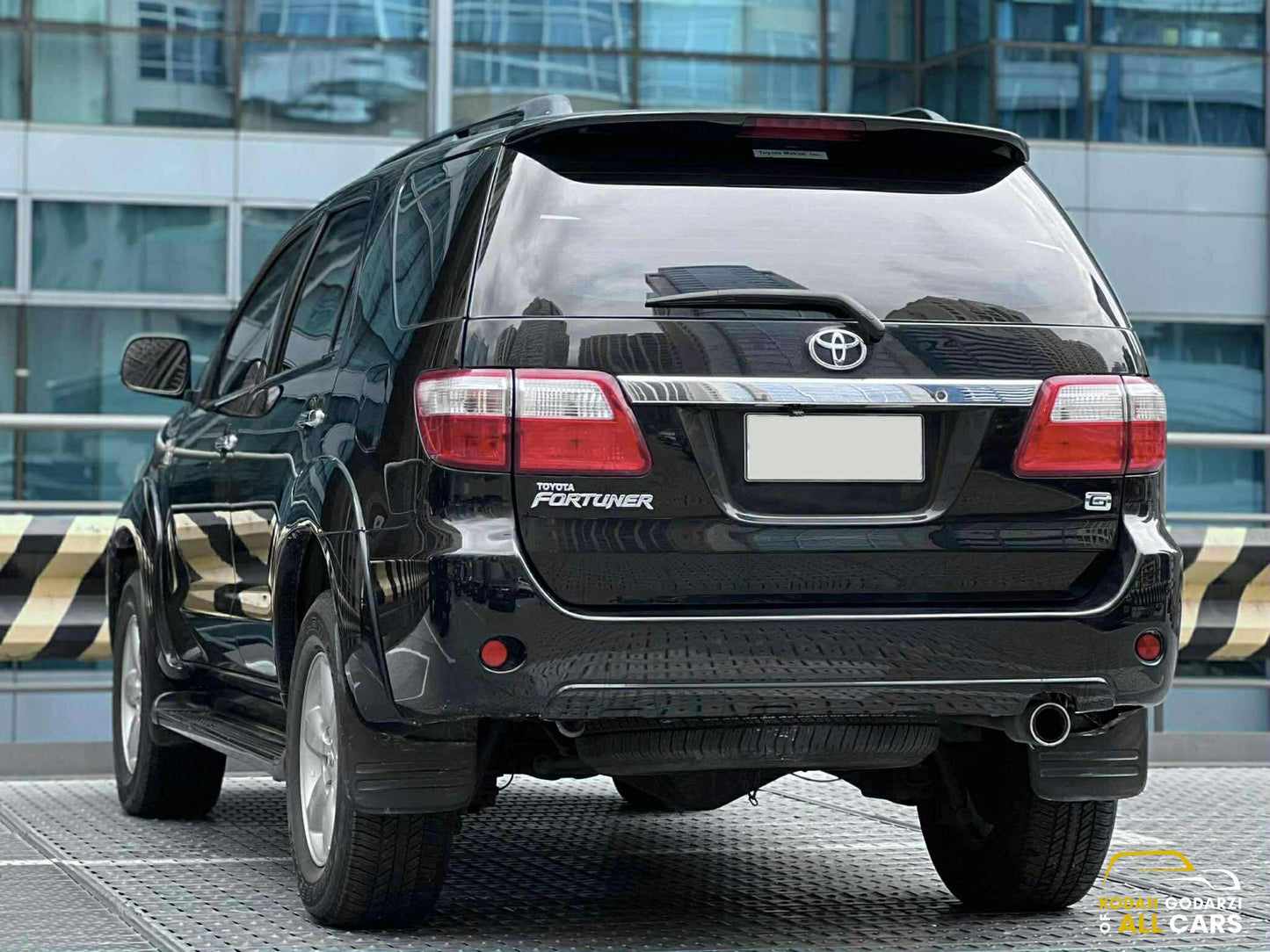 2009 Toyota Fortuner 2.7 G, Automatic, Gas