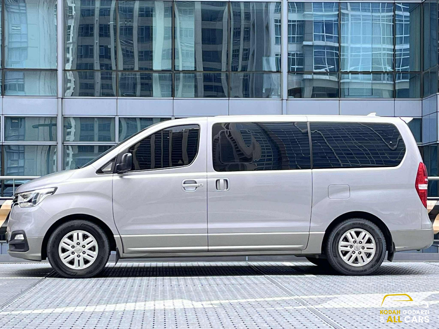 2020 Hyundai Grand Starex 2.5, Automatic, Diesel
