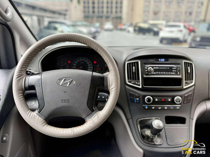 2016 Hyundai Grand Starex 2.5, Manual, Diesel