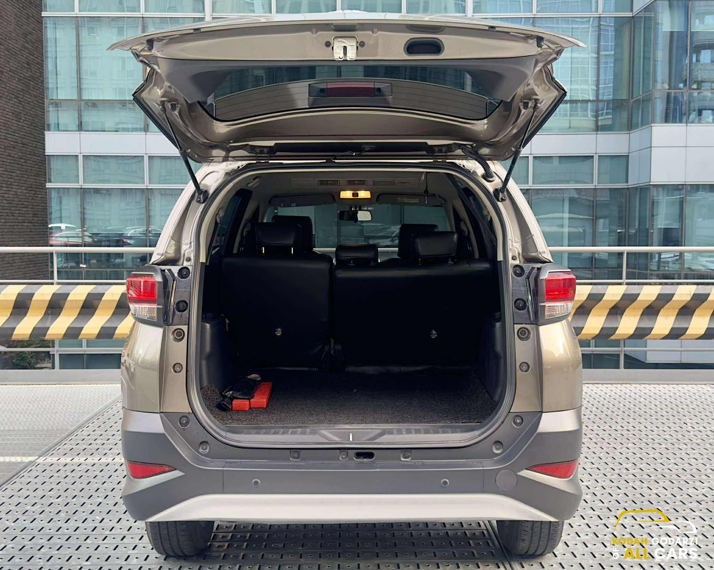 2019 Toyota Rush 1.5 E, Automatic, Gas