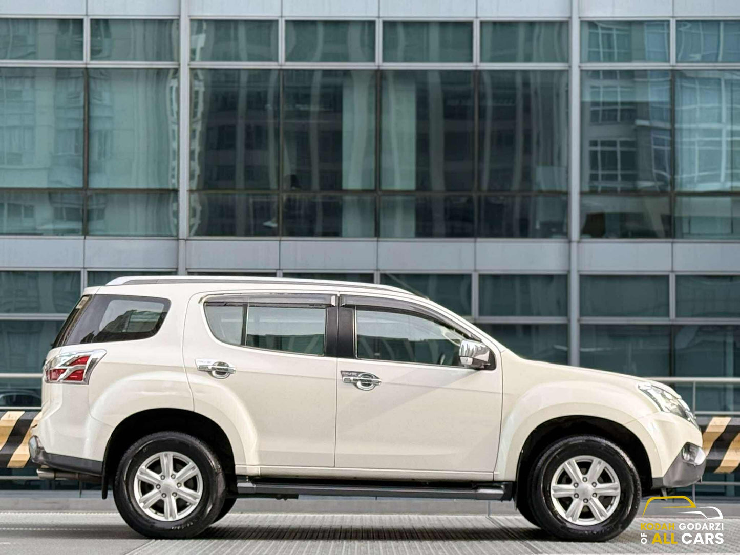 2017 Isuzu MUX LSA 4x2 2.5, Automatic, Diesel