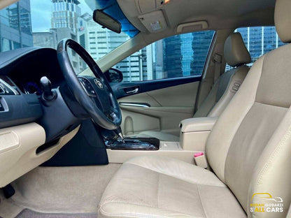 2016 Toyota Camry 2.5 V, Automatic, Gas
