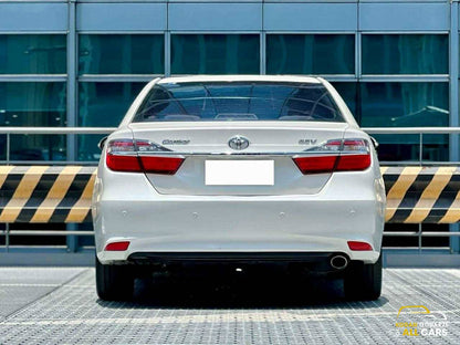 2016 Toyota Camry 2.5 V, Automatic, Gas