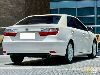 2016 Toyota Camry 2.5 V, Automatic, Gas