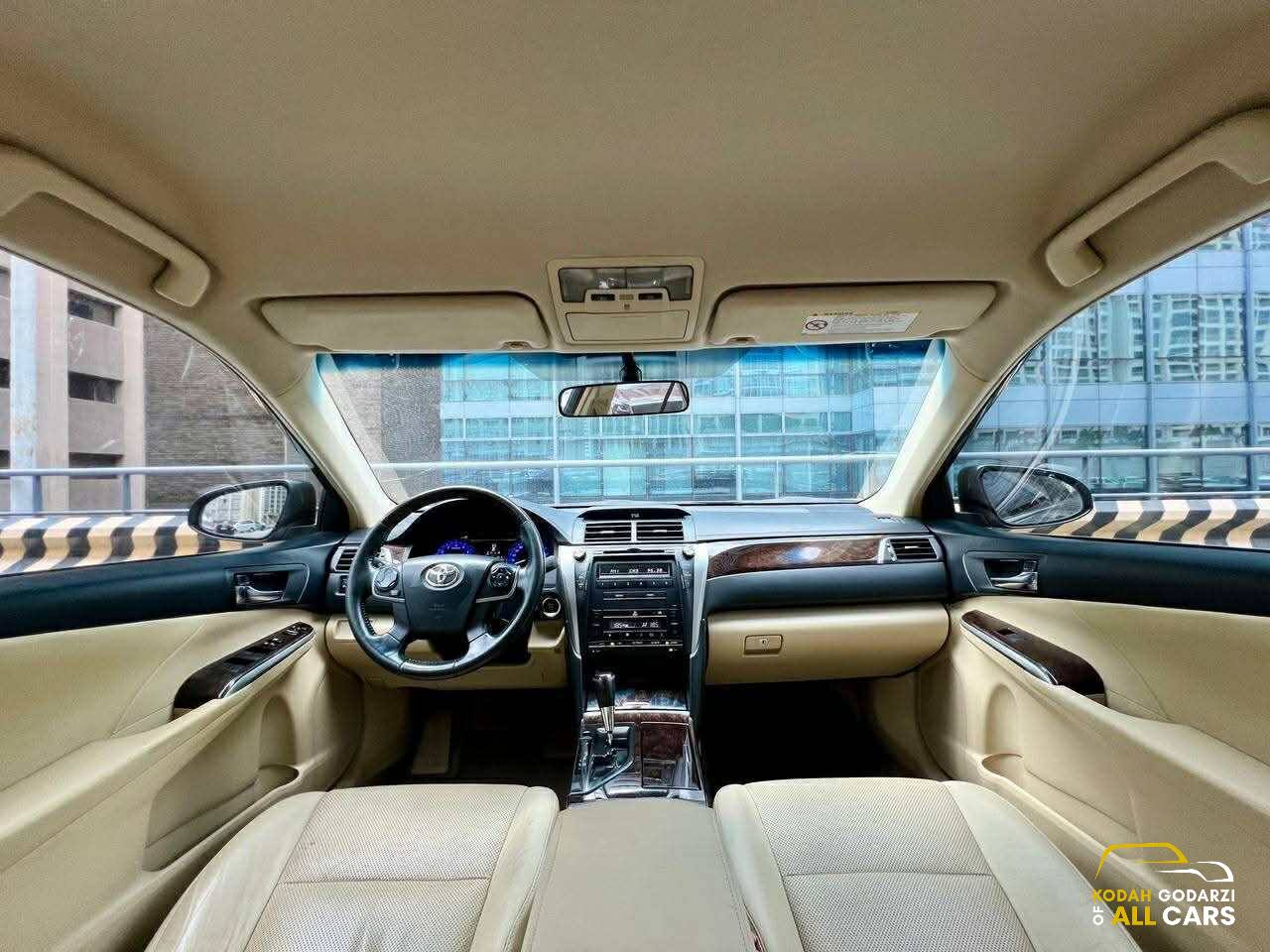 2016 Toyota Camry 2.5 V, Automatic, Gas
