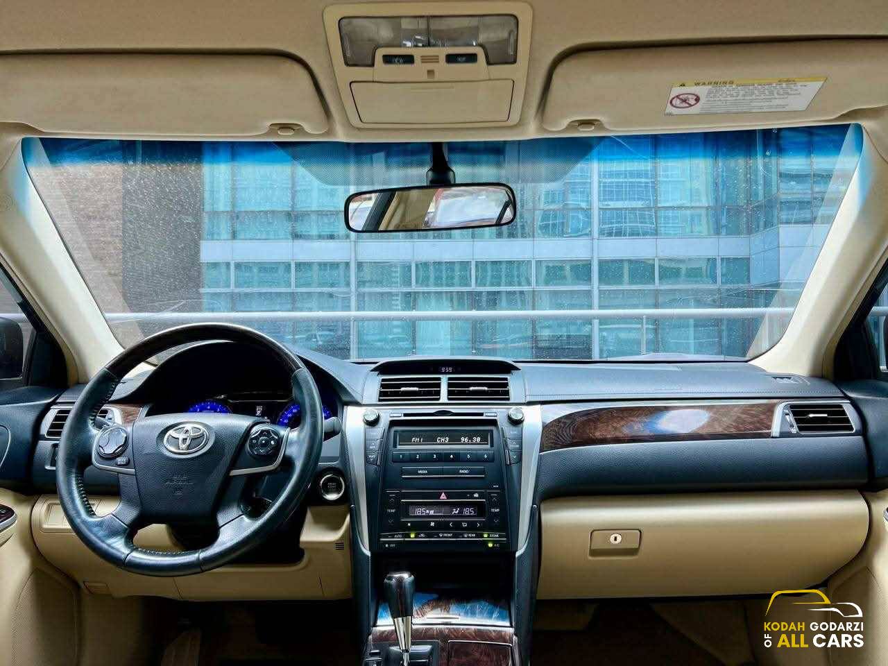 2016 Toyota Camry 2.5 V, Automatic, Gas