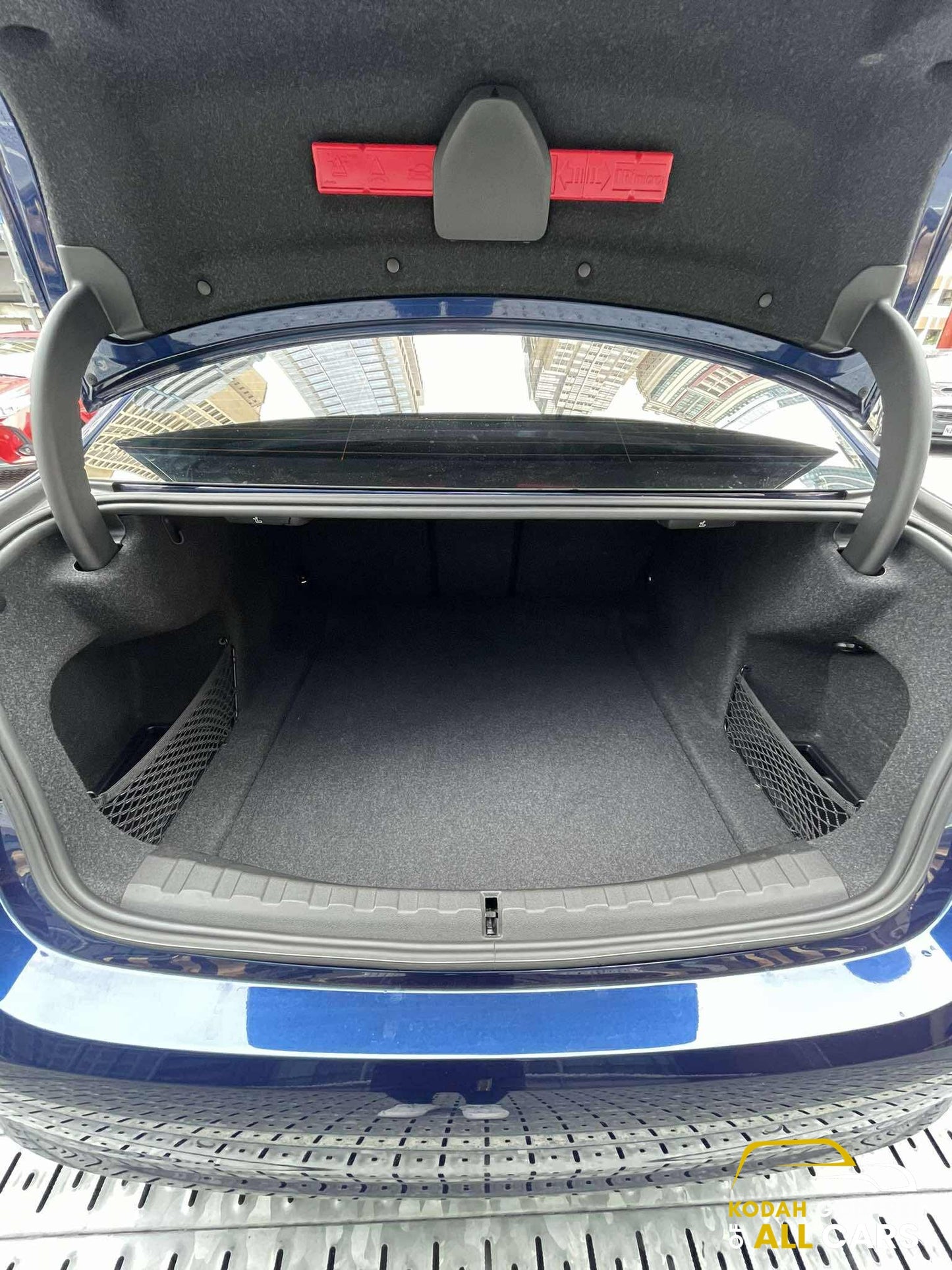 2021 BMW 318i Limousine, Automatic, Gas