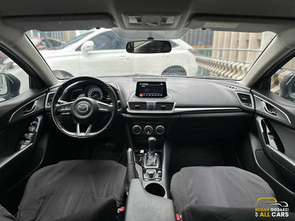 2018 Mazda 3 1.5 Hatchback, Automatic, Gas