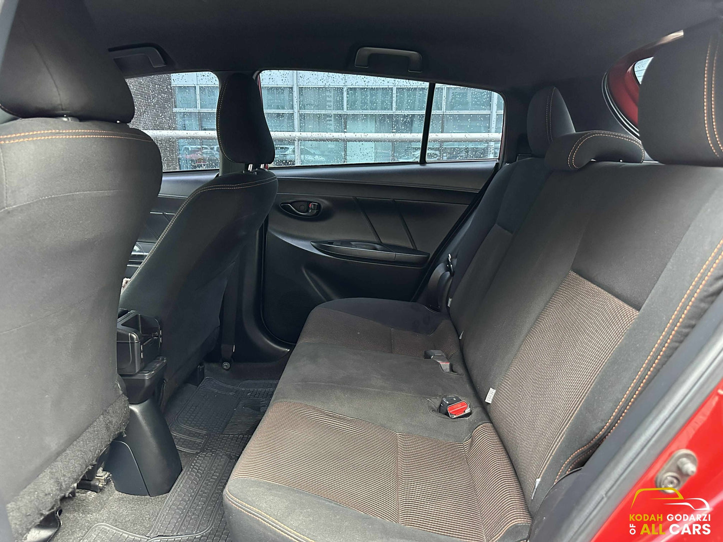 2015 Toyota Yaris 1.3 E, Automatic, Gas