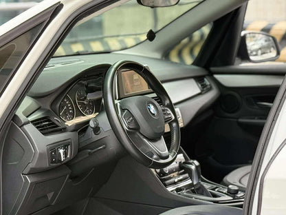 2016 BMW 218i Turbo 1.5, Automatic, Gas