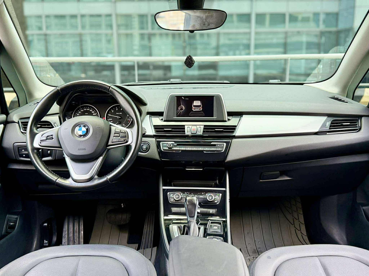 2016 BMW 218i Turbo 1.5, Automatic, Gas