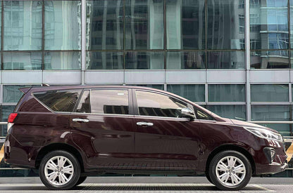 2022 Toyota Innova 2.8 V, Automatic, Diesel