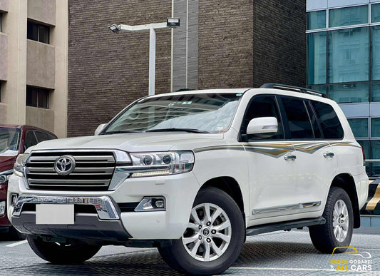 2017 Toyota Land Cruiser LC200 V8, Automatic, Diesel