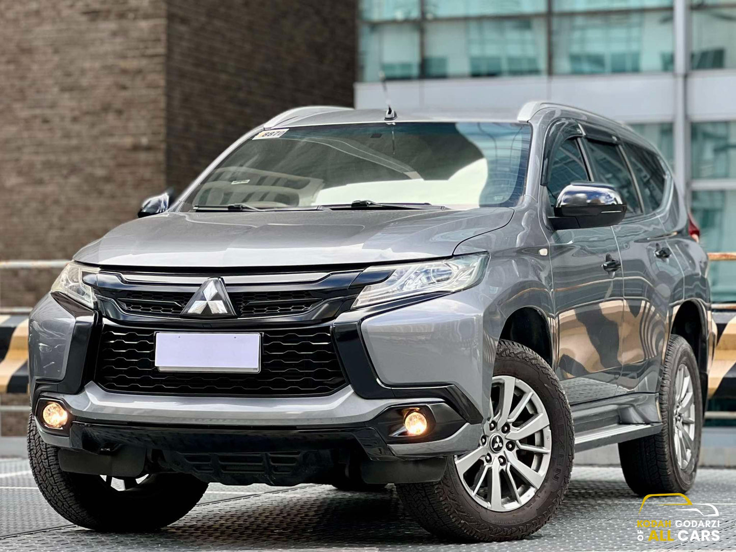 2016 Mitsubishi Montero 2.5 GLS Sport, Automatic, Diesel