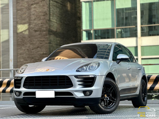 2016 Porsche Macan 2.0 Turbo, Automatic, Gas