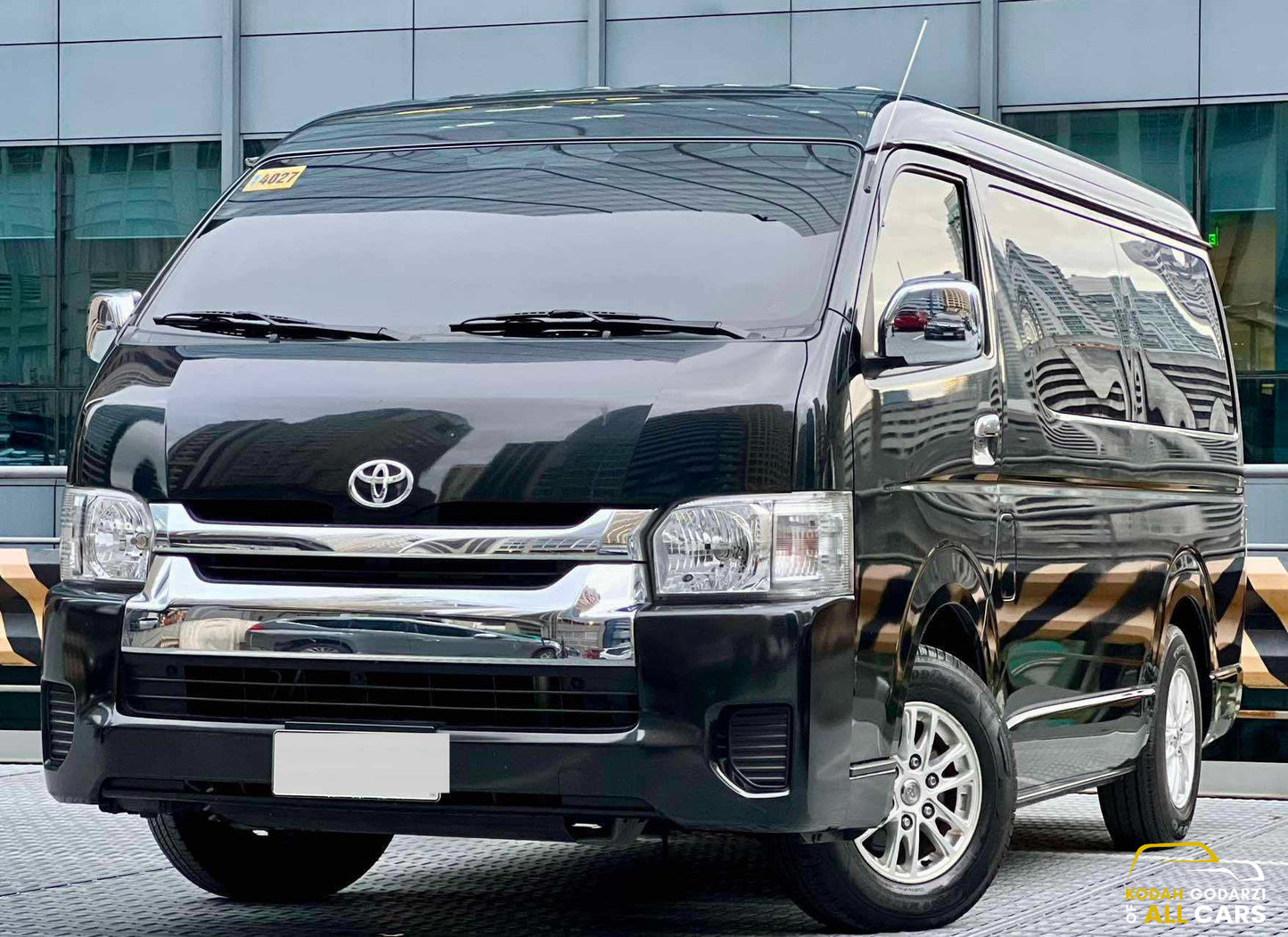 2017 Toyota Hiace GL Grandia 3.0, Automatic, Diesel