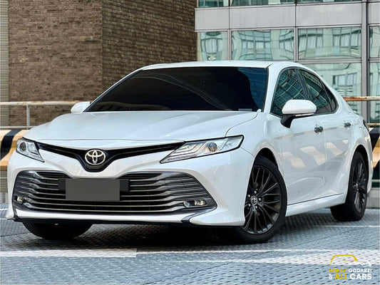 2019 Toyota Camry 2.5 V, Automatic, Gas