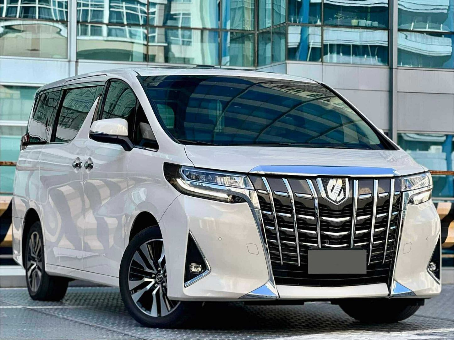 2019 Toyota Alphard V6, Automatic, Gas