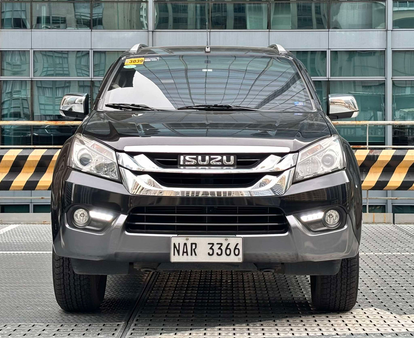 2017 Isuzu MUX 3.0 LSA 4x2, Automatic, Diesel