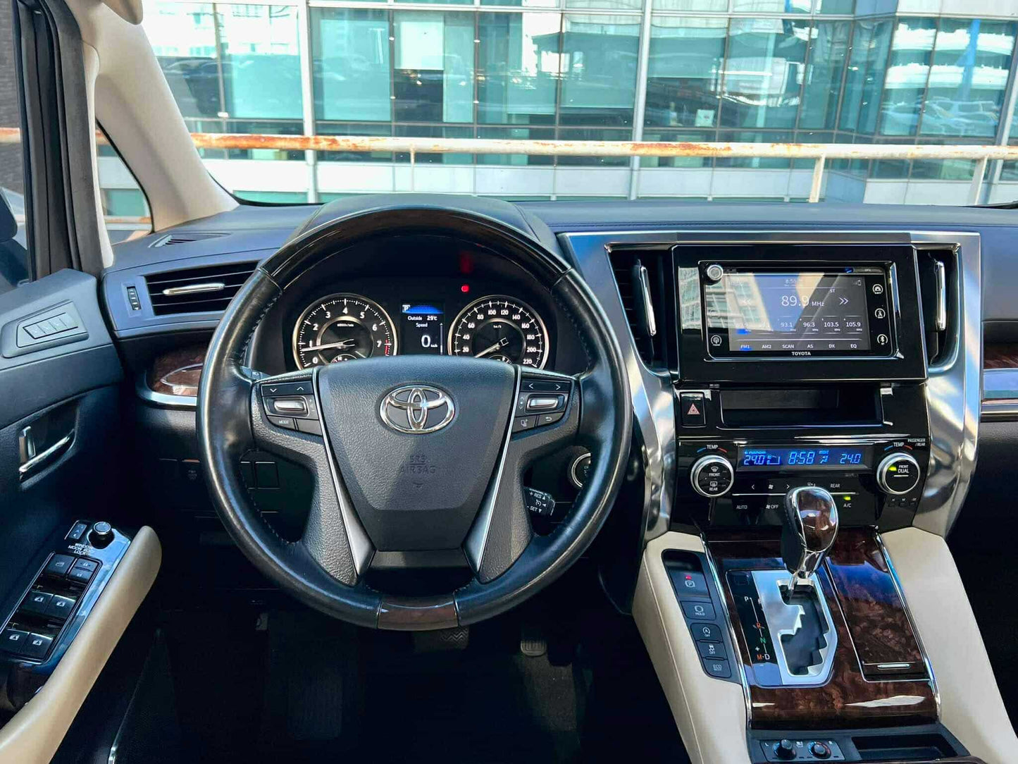 2019 Toyota Alphard V6, Automatic, Gas