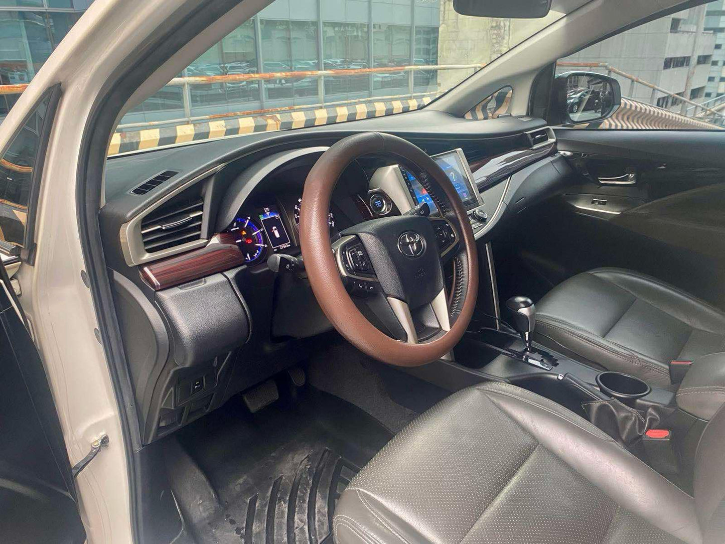 2018 Toyota Innova 2.8 V, Automatic, Diesel