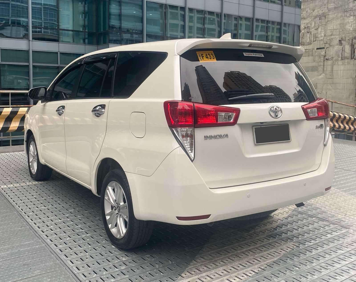 2018 Toyota Innova 2.8 V, Automatic, Diesel