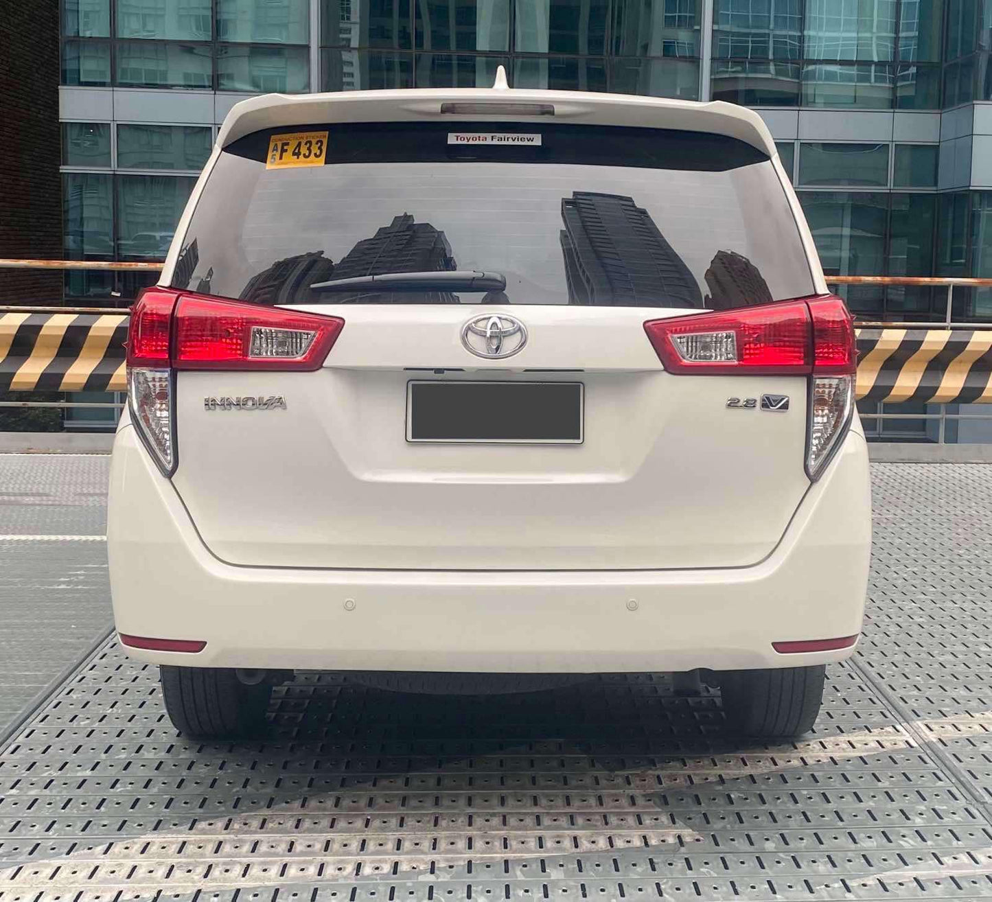 2018 Toyota Innova 2.8 V, Automatic, Diesel