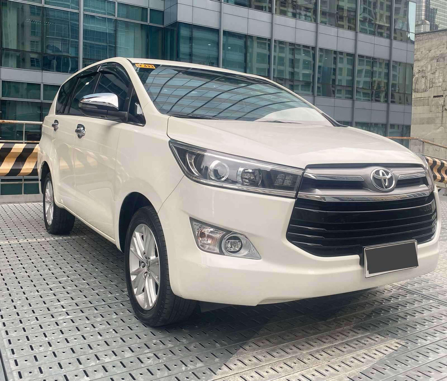 2018 Toyota Innova 2.8 V, Automatic, Diesel