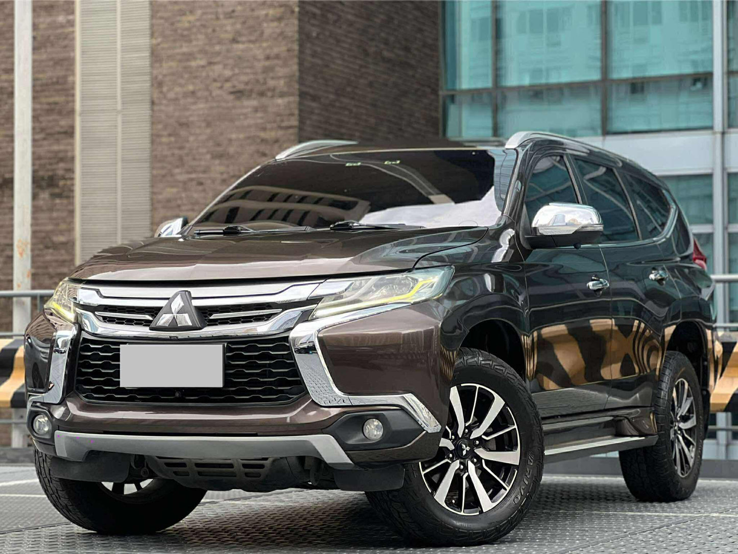 2016 Mitsubishi Montero GLS Premium 4x2, Automatic, Diesel