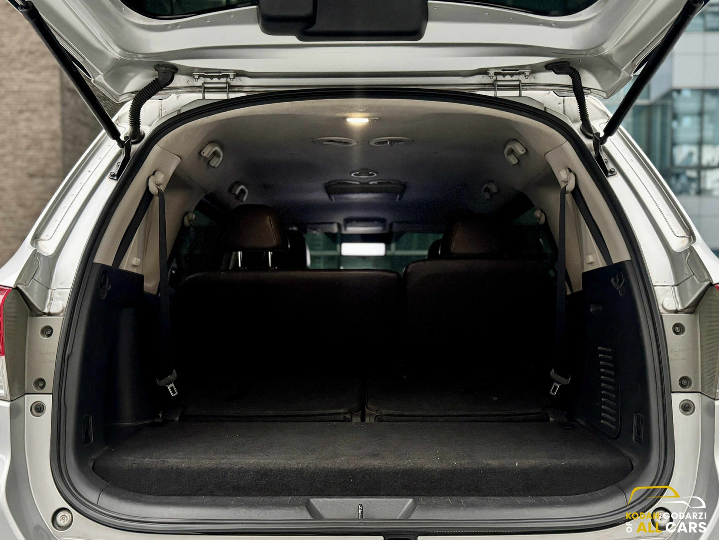 2019 Nissan Terra VL 4x2 2.5, Automatic, Diesel